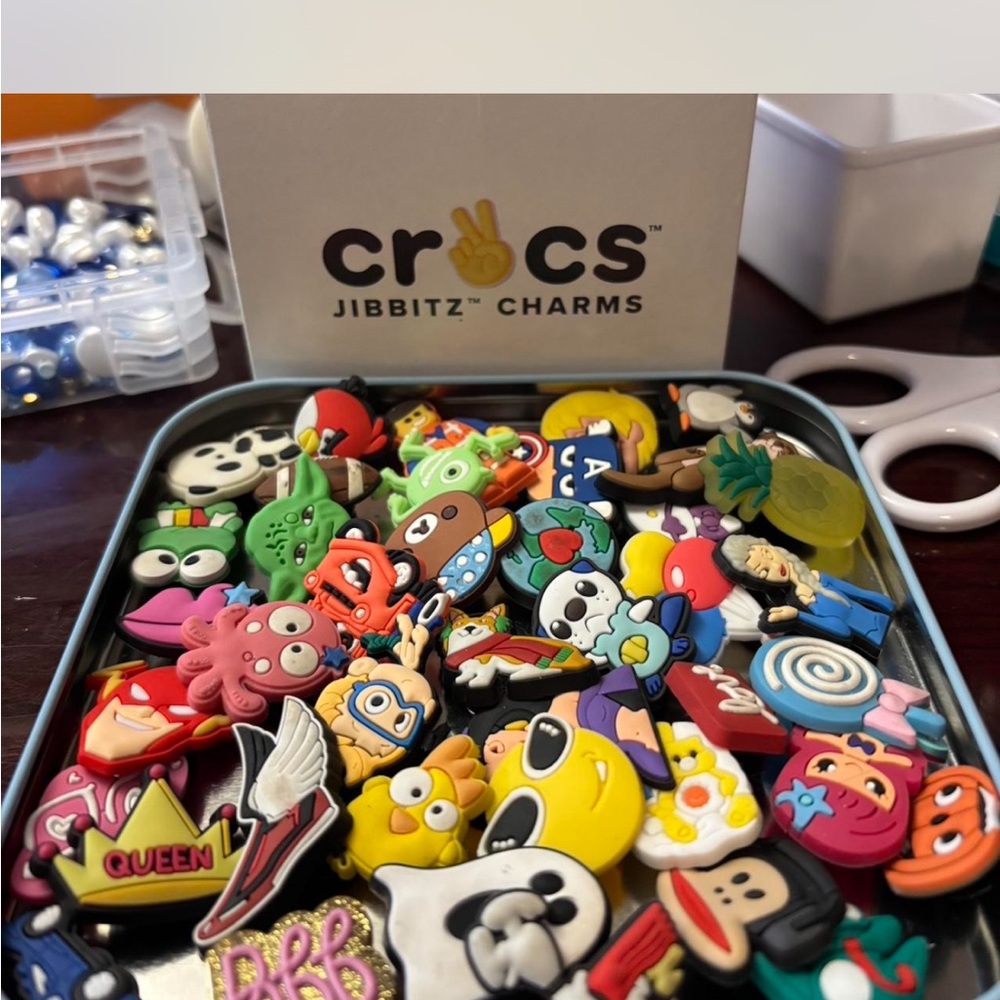 Crocs Jibbitz Charms Collection